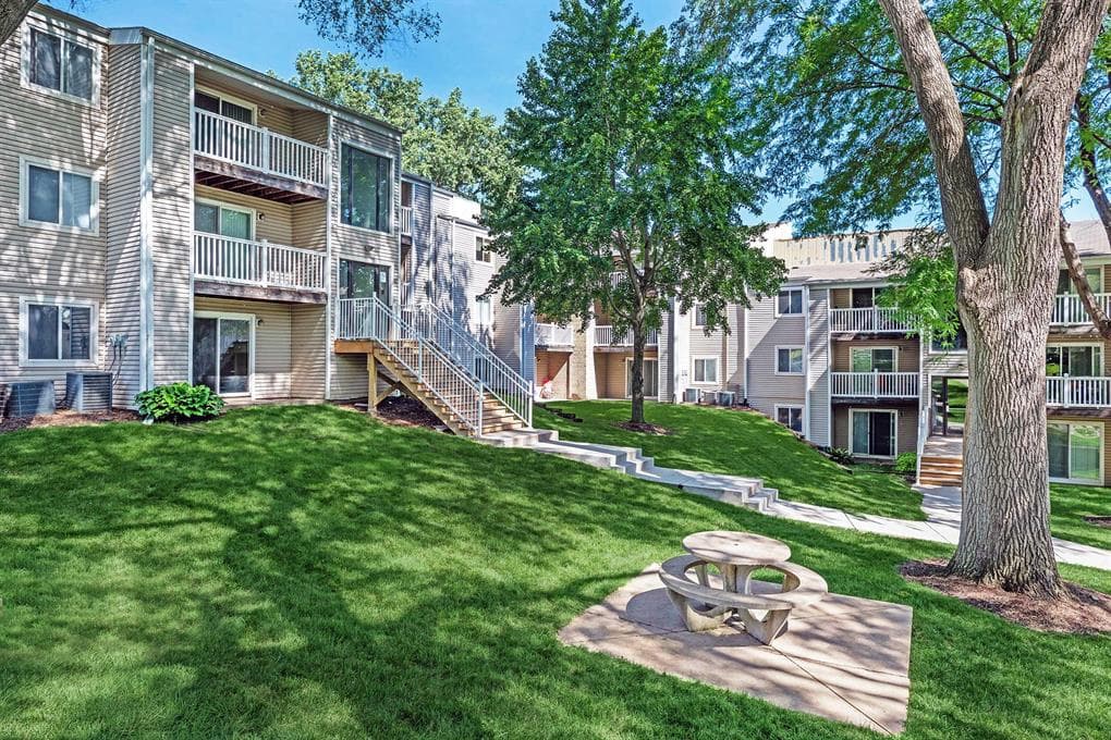 Building exterior & lawn